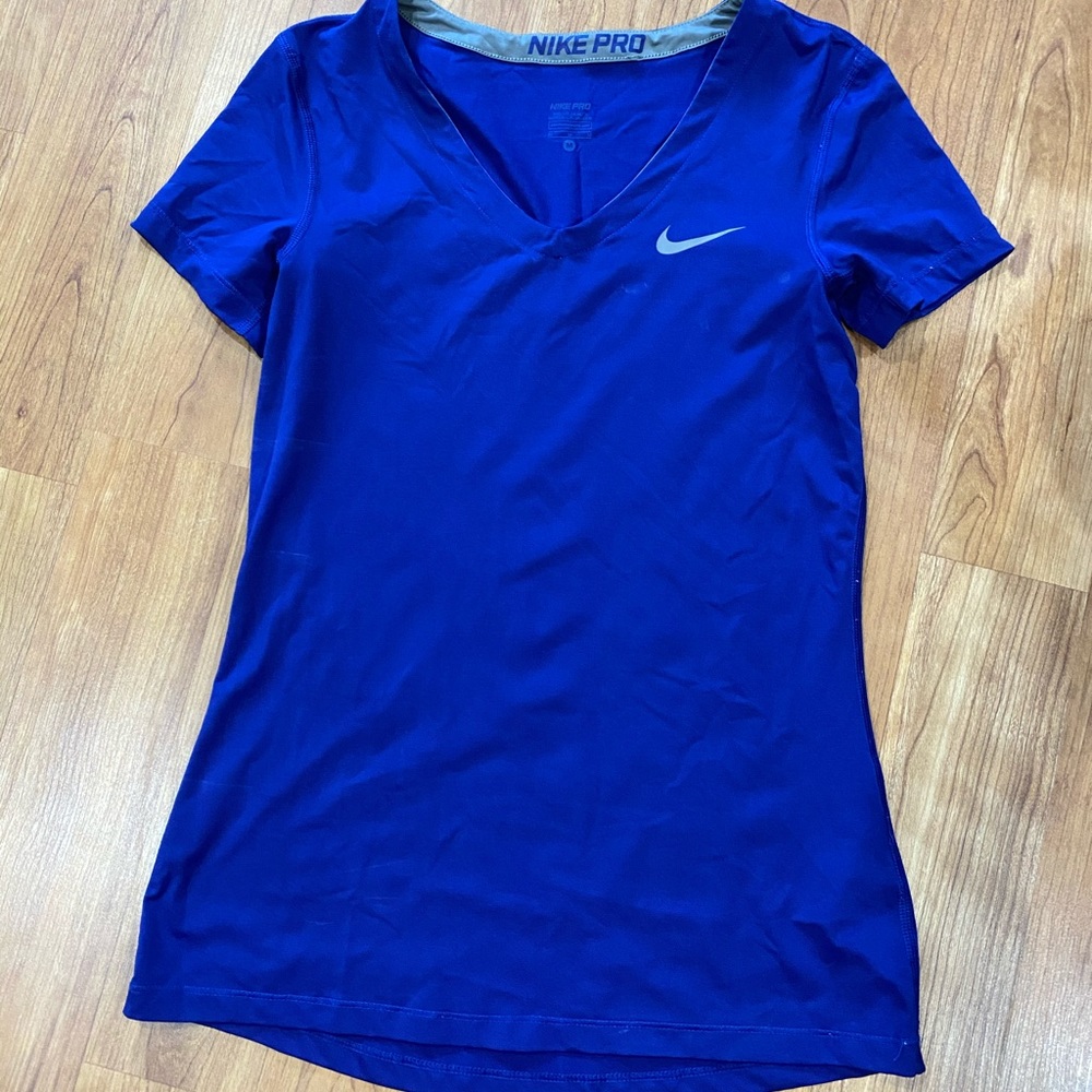 Nike Tee